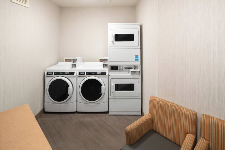 Holiday Inn Express & Suites Interstate 90 by IHG