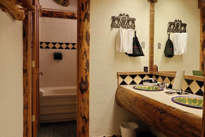 Chipeta Lodge