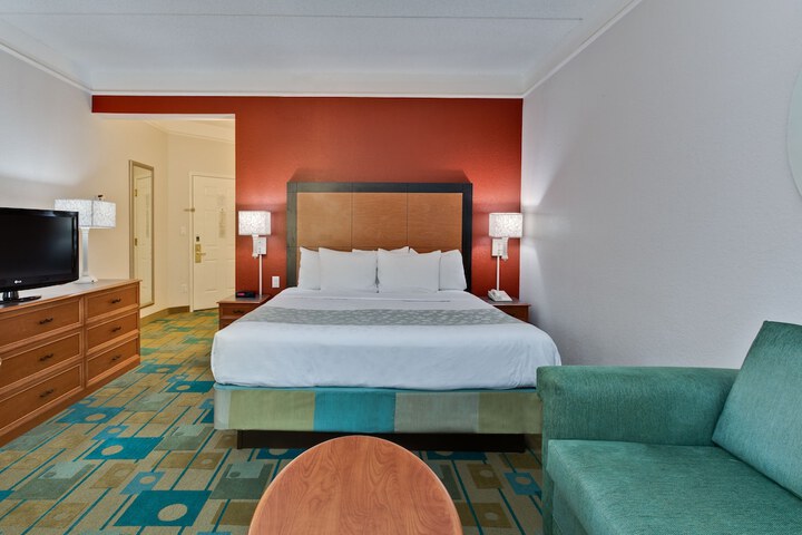 Room 23 of 50