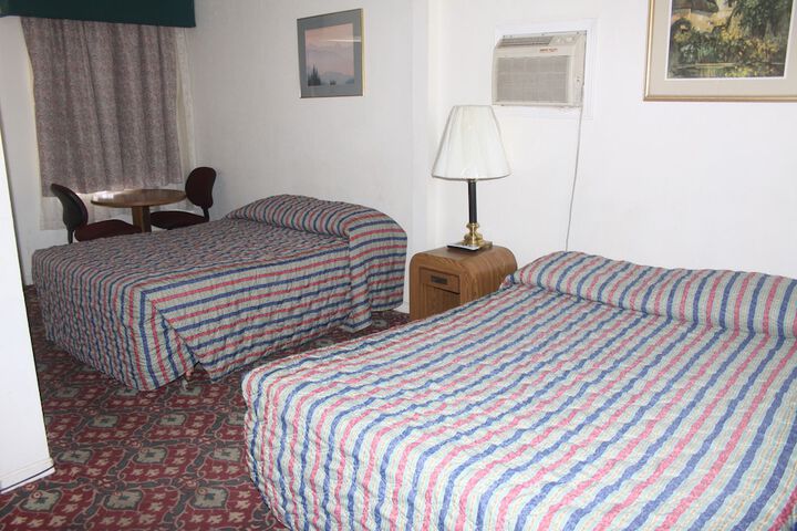 Room 32 of 41