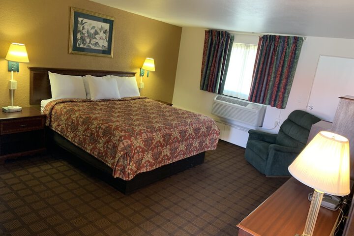 Room 15 of 39