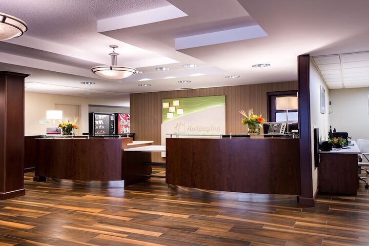 Holiday Inn Hotel & Suites Warren by IHG
