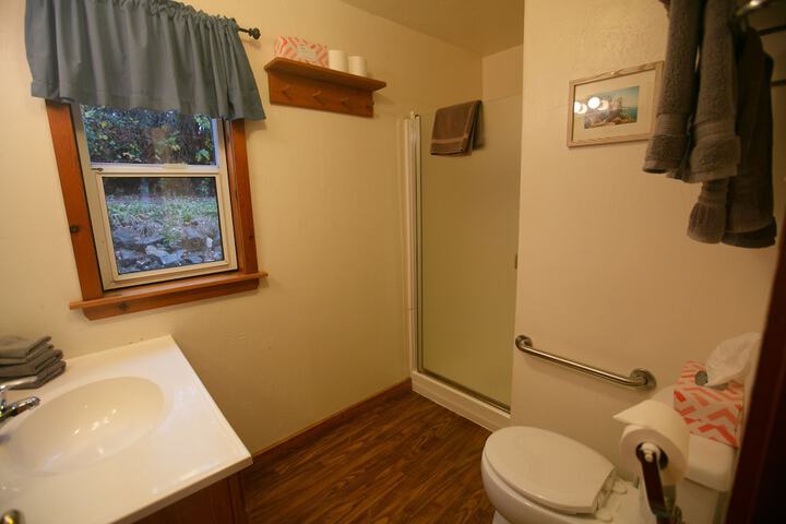 Room 46 of 236