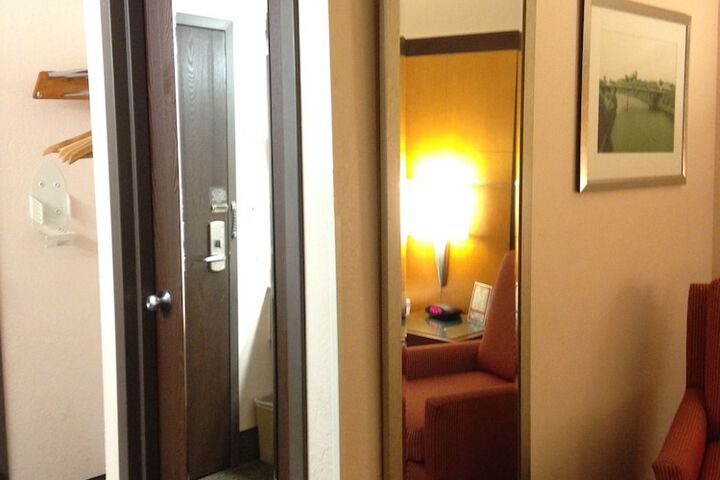 Room 18 of 43