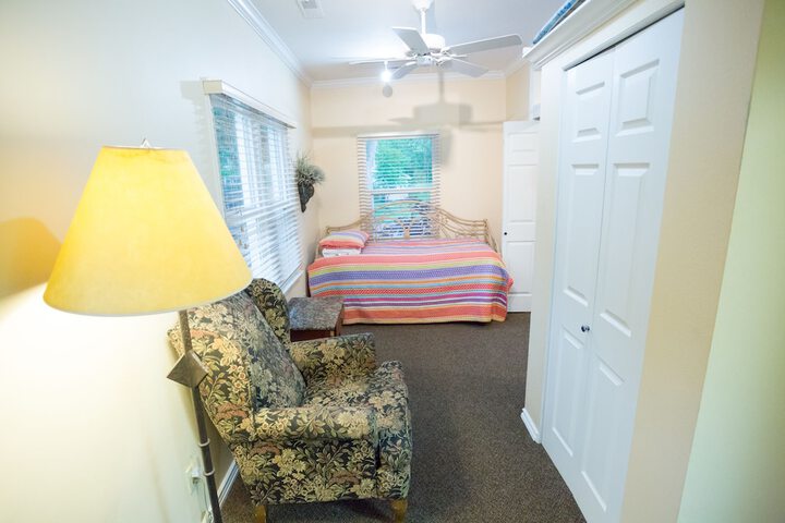 Room 77 of 187