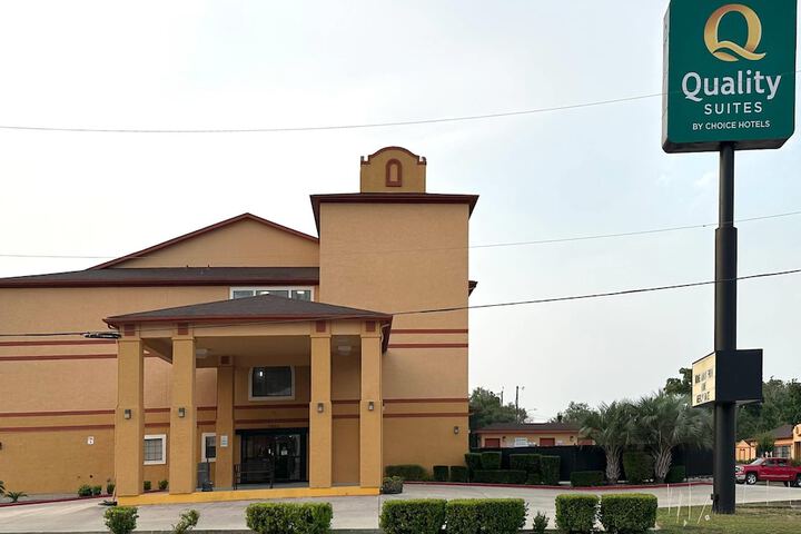 Quality Suites San Antonio Brooks City Base