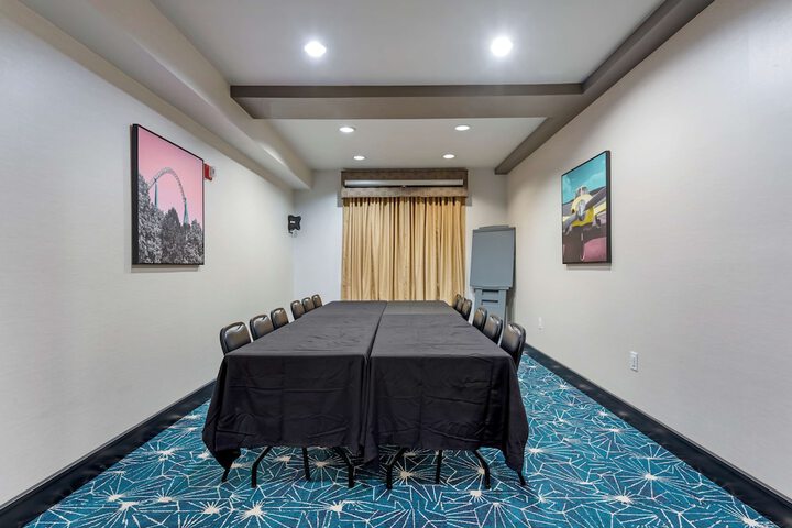 Best Western Plus Arlington North Hotel & Suites