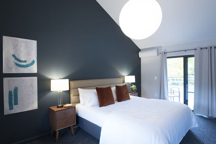 Rest - a Modern Motel