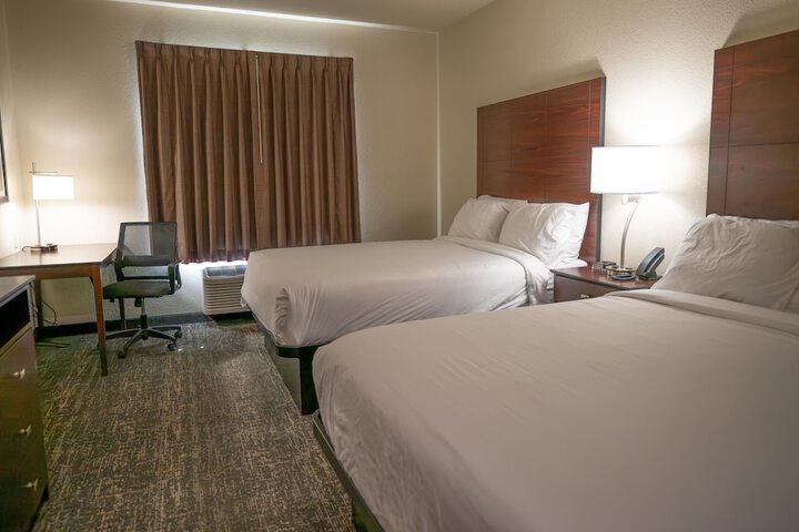 Cobblestone Hotel & Suites - Lamar