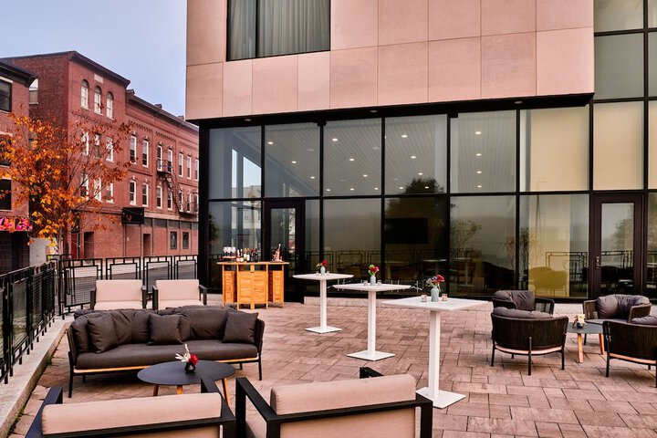 Lockwood Hotel