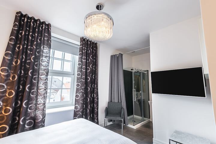 Room 26 of 31