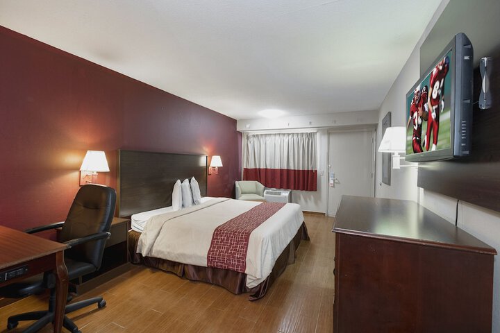 Room 15 of 28