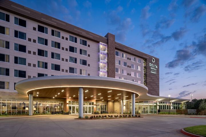 Hotel 4 of 56