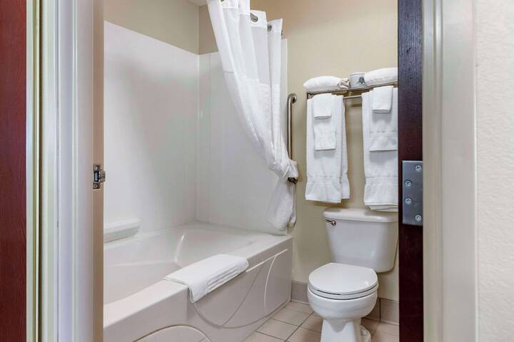 Room 20 of 26
