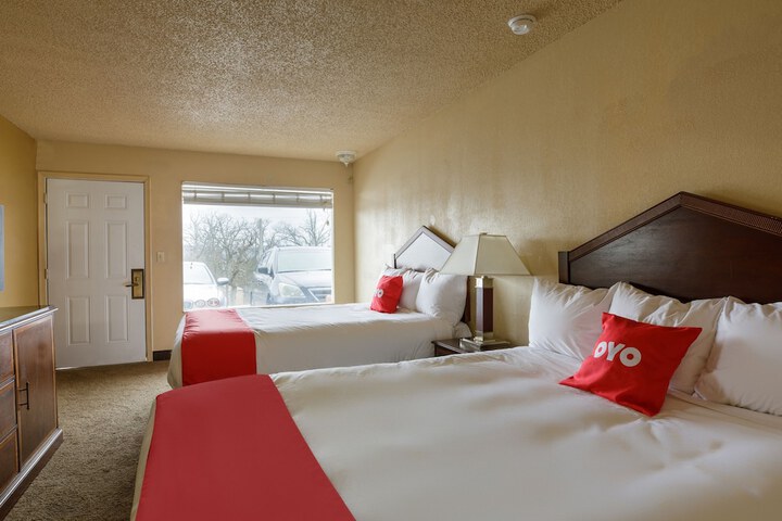 Room 22 of 28