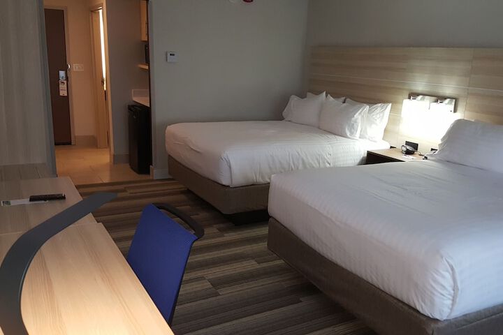 Holiday Inn Express & Suites Toledo West by IHG