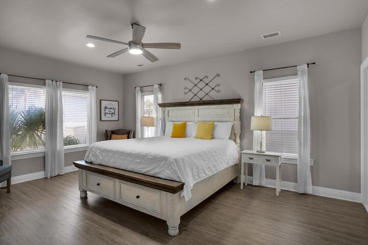 Room 75 of 176