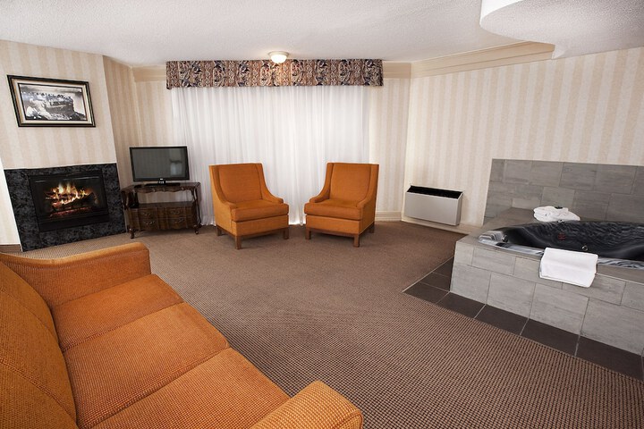 Room 15 of 19