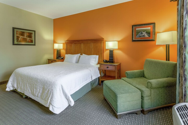 Room 21 of 33