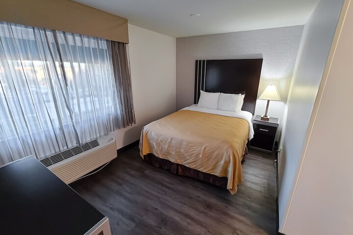 Room 42 of 64