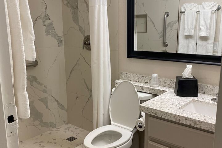 Room 15 of 49