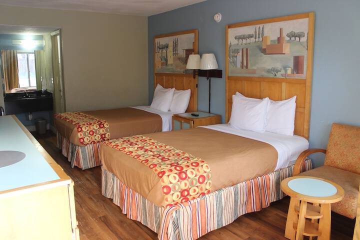 Room 17 of 34