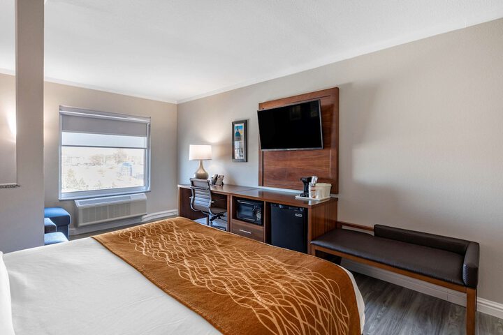 Room 15 of 32