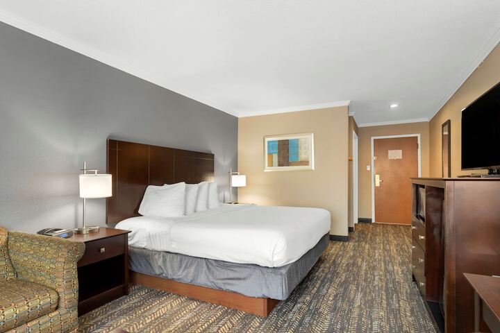 Room 12 of 22
