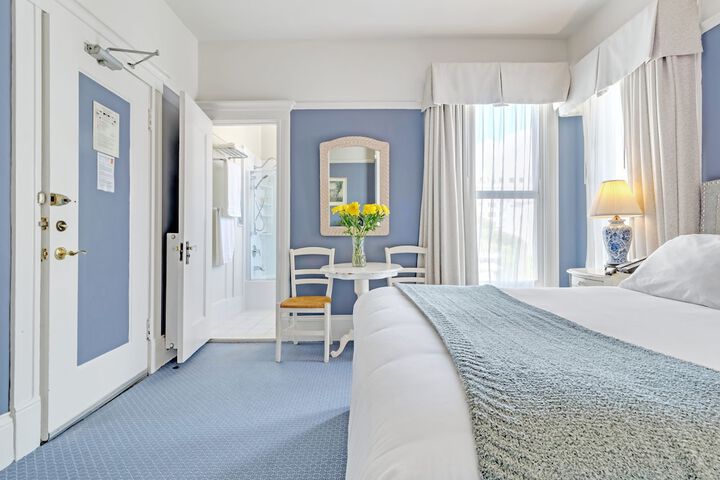 Room 42 of 58