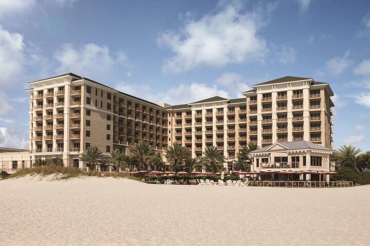 Sandpearl Resort