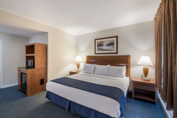 Room 18 of 29