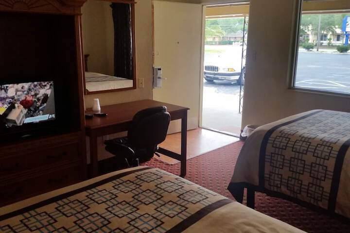 Room 7 of 34