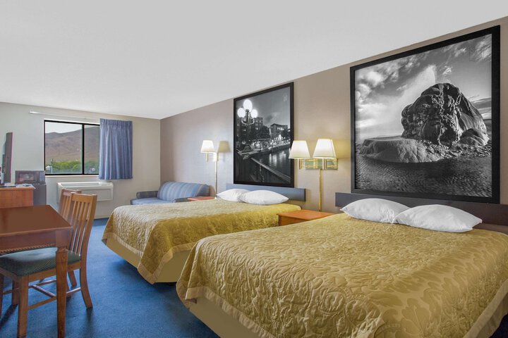 Room 16 of 25