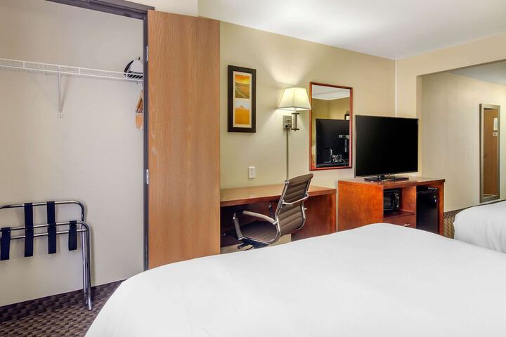 Room 18 of 35
