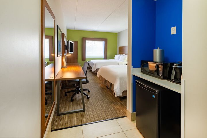 Room 19 of 39