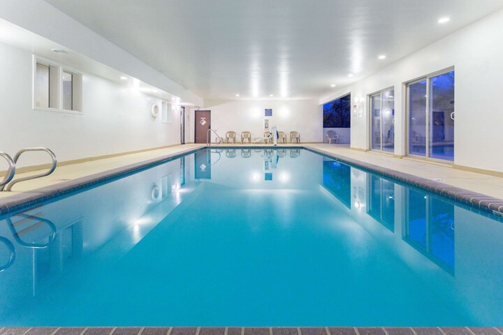 Pool 3 of 23