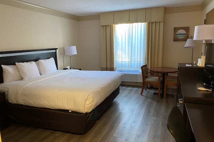 Room 20 of 65