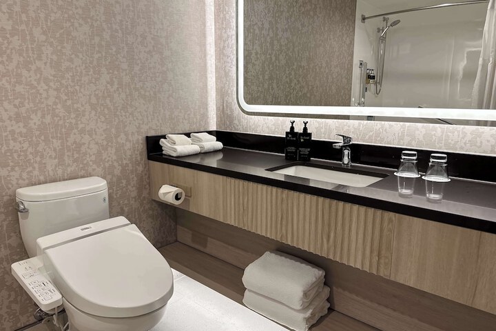 Room 20 of 79