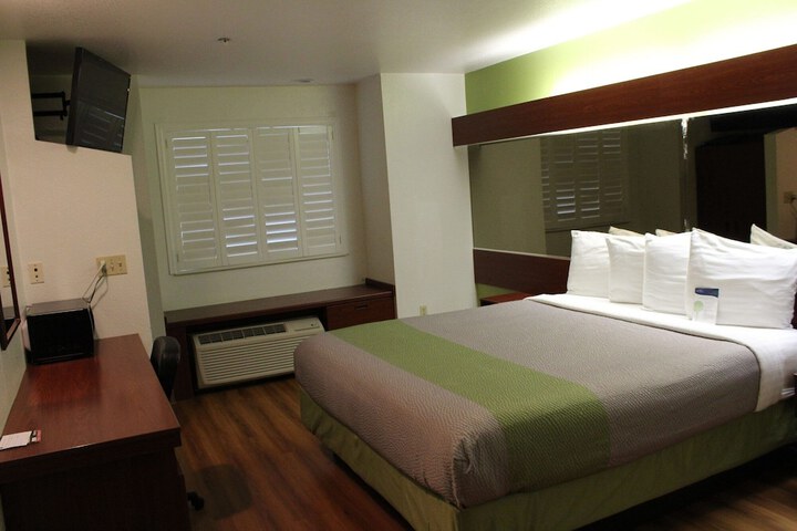 Motel 6 Dixon CA