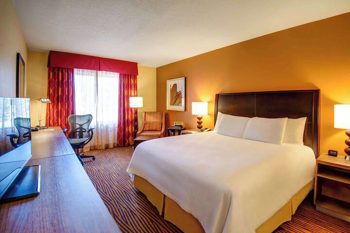 Room 10 of 26