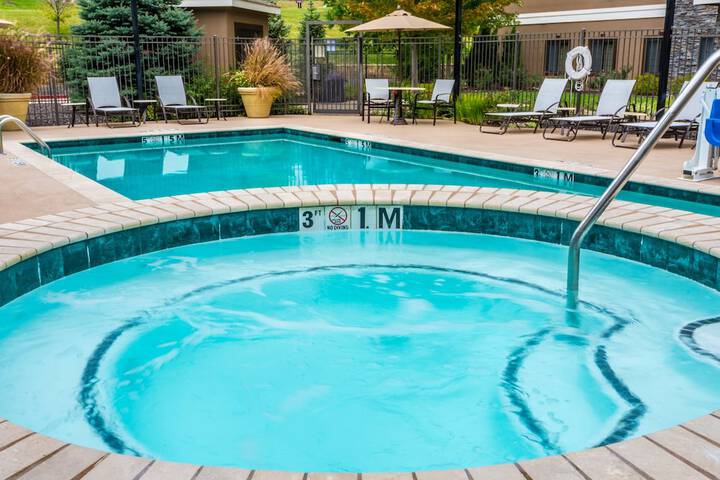 Staybridge Suites Kansas City - Independence by IHG