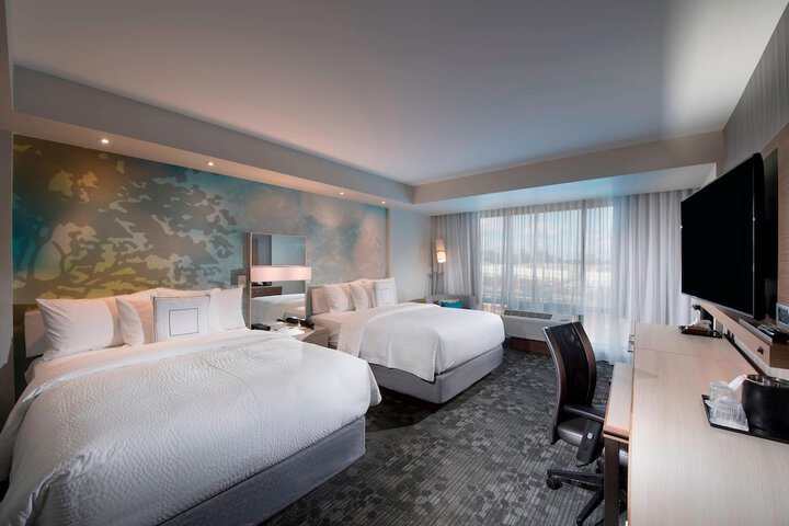 Room 21 of 36