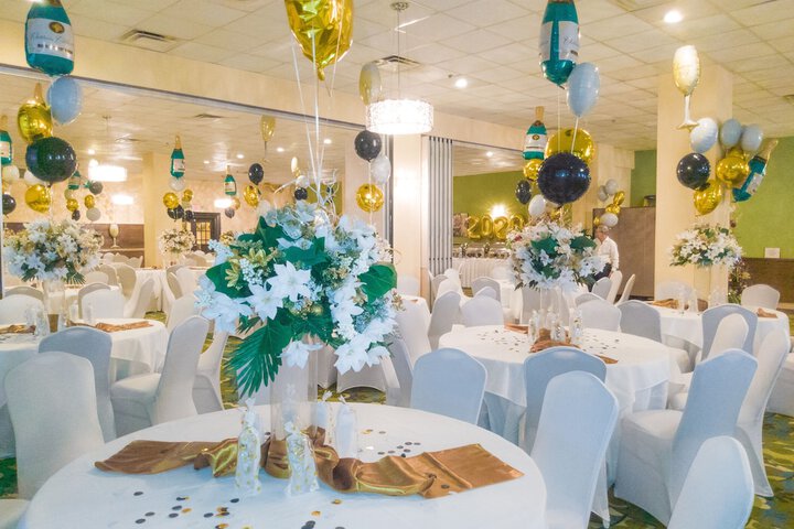 Ballroom/Hall 138 of 161