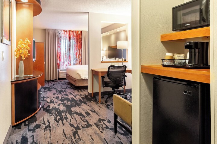 Room 11 of 26