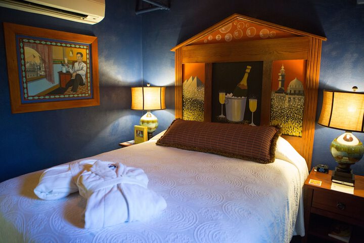 Room 28 of 138