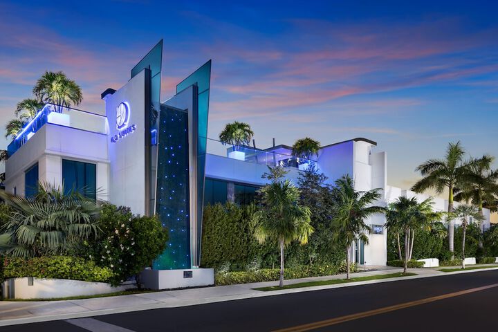 H2O Suites - Adults Only