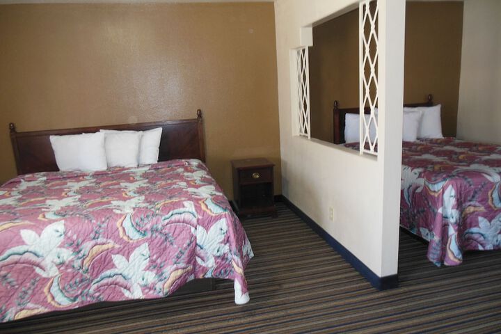 Room 43 of 48