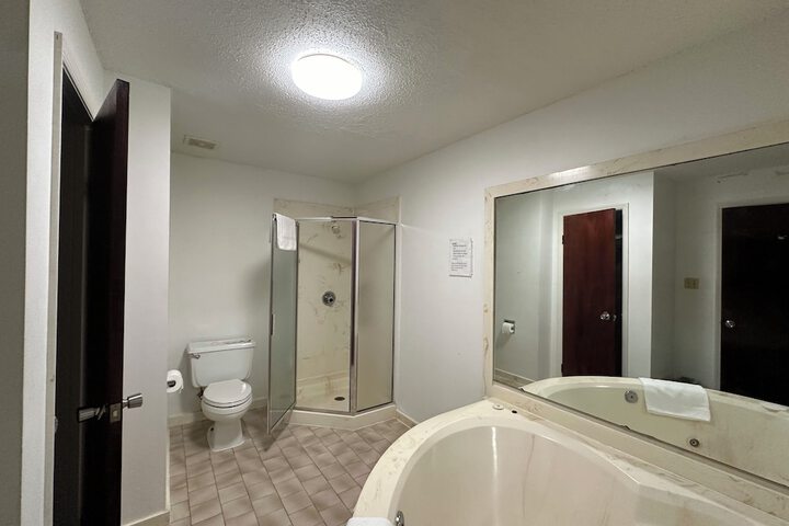 Room 42 of 46