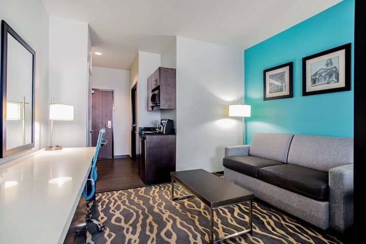 Room 13 of 29
