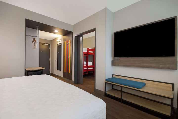 Room 29 of 45